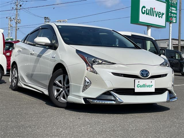 プリウス1.8 A E-Four 4WD