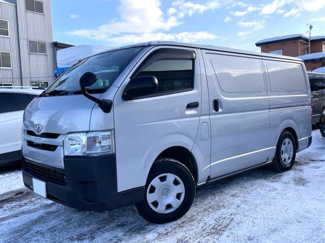 ハイエースバン2.8 DX ロング ディーゼル 4WD