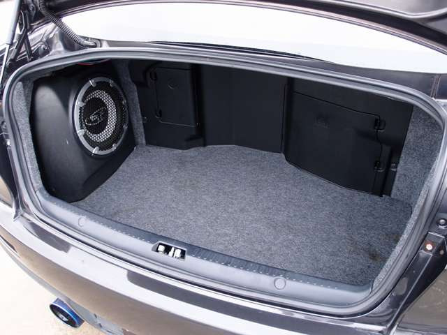 ���Ђ̓h�A�̃q���W����/�e�������/�t���A�}�b�g�ȂǁA�ׂ��ȏ����Y��ɃN���[�j���O�v���܂��B�V�Ԃ��낵���Ă̂悤�ȋP������ԗ������q�l�ɂ��[�Ԃ����Ē����܂��B�������̂��q�l�������S���Ă������������܂�