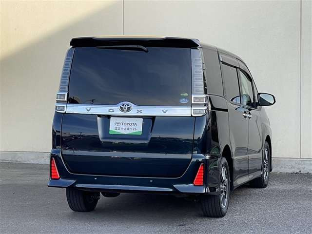 ヴォクシー2.0 ZS 煌II 4WD