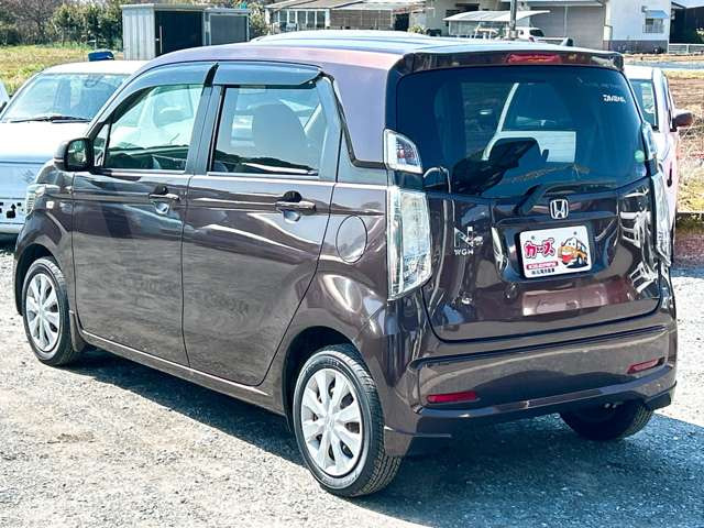 ���X�ł͌y�����Ԃ��畁�ʎԂ܂ŕ��L���I�[�����[�J�[�̎Ԏ�E�F�E�O���[�h��L�x�ɑ����Ă���܂��B