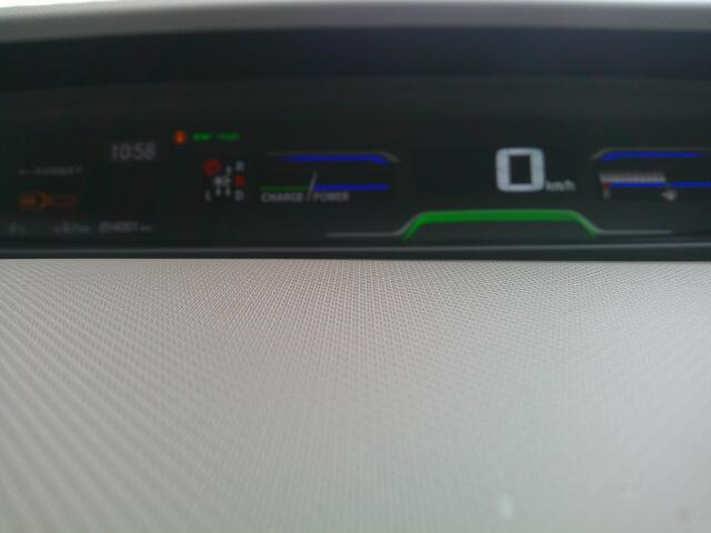 �V���v���Ō��₷���f�U�C���̃��[�^�[�p�l���ł��B�Ԃ̏�񂪕\�������厖�ȏꏊ�����炱�����₷������؂ł��ˁB