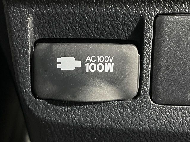 �y�A�N�Z�T���[�R���Z���g�z�L�����v��X�|�[�c�A�A�E�g�h�A�ł̃A�N�e�B�r�e�B�͂������A�ЊQ�E��d�̍ۂɏ����ɂ��Ȃ�AC100V�R���Z���g�𑕔���P�[�^�C��^�u���b�g�A�Q�[���@��̏[�d�ɂ���