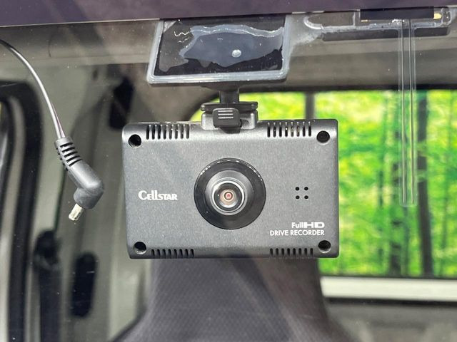 �y�h���C�u���R�[�_�[�z�h���C�u���R�[�_�[����!���s���͂������A������^�]�⎖�̂ɑ��������ہA�f���ŋL�^���A����̃��X�N�ɔ����܂��B���L�^�pSD�J�[�h�͂��q�l�����g�ł��������������K�v������܂��B