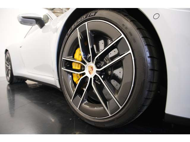 �t�����g�A�N�X�����t�g�V�X�e�����ځB�i���◧�̒��ԏ�����S���Đi���\�ł��B