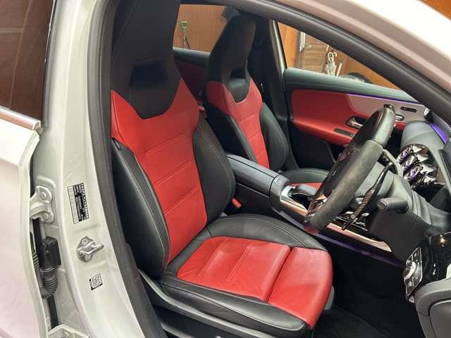 AクラスAMG A45 S 4マチックプラス 4WD