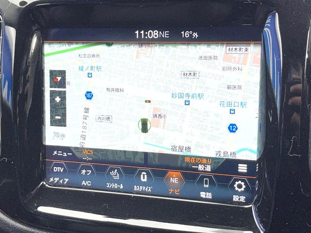 �������i�r:��̊��̂���i�r�́A����������ԓ������o���Ă���܂��B�I�[�f�B�I�@�\���[�����Ă���܂��̂ŁA�^�]�����y���߂܂���