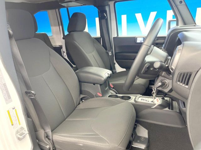 ���V�[�g�̎g�p��:�j��E�ւ�������Ȃ��A�����̒ʂ肫�ꂢ�ȏ�Ԃ��ێ����Ă���܂��B�܂��A�����N���[�j���O�E�R�[�e�B���O�����p�����������܂��B