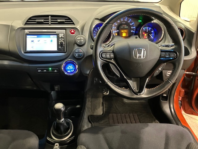 フィットハイブリッド1.5 RS ファインスタイル