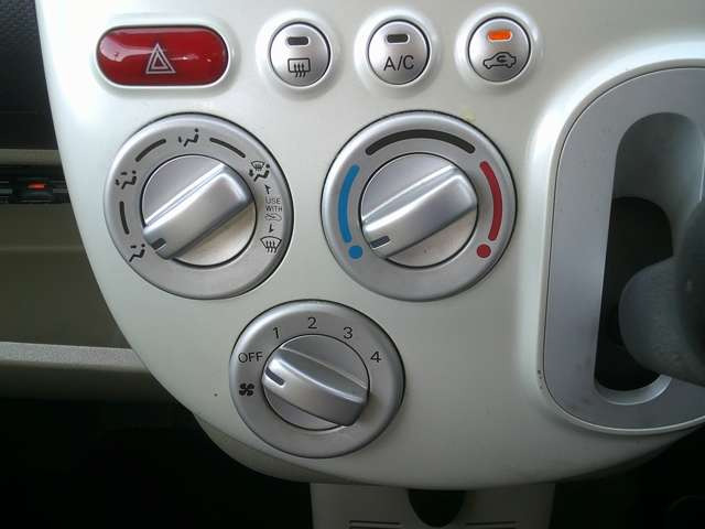 �V���v���ȃ_�C�����ő��쐫�̗ǂ��}�j���A���G�A�R��!�����ď�����K�Ƀh���C�u�ł��܂�!