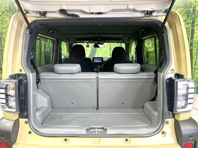 ���i�̂���������ʋ΁A���}���ɏ\���ȉ׎��X�y�[�X���m�ۂ��Ă���܂��B�Z�J���h�V�[�g��|���ƁA�傫�ȉו��̐ύڂ��\�ł���