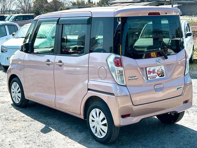 ���X�ł͌y�����Ԃ��畁�ʎԂ܂ŕ��L���I�[�����[�J�[�̎Ԏ�E�F�E�O���[�h��L�x�ɑ����Ă���܂��B