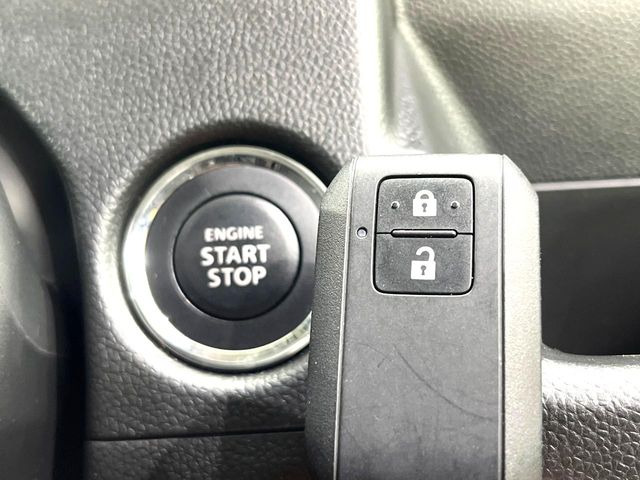 �y�L�[���X�X�^�[�g�V�X�e���z�J�o����|�P�b�g�ɓ��ꂽ�܂܂ł��h�A�̎{���E�������\�ȃX�}�[�g�L�[�𑕔��B�G���W���̃I���E�I�t�����J�M�����o���K�v����������Ƃ��Ă��֗��ł���