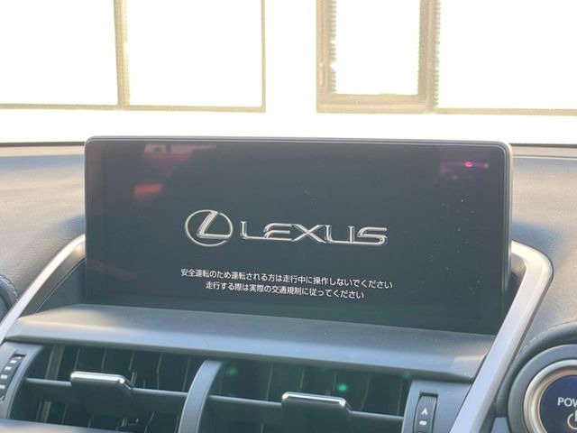 �y10.3�C���`���C�h�i�r�z�������ƃC���p�N�g�̂����^���C�h�i�r�𑕔��B�e��I�[�f�B�I����͂������A�������C�h��ʂł̃}�b�v2�����\���ȂǁA���֐��������i�r�ł���