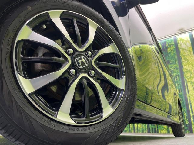 �y����14�C���`�A���~�z�C�[���z�O�ςɃ}�b�`���������A���~�z�C�[���𑕒����Ă���܂��B�e��ЊO�A���~�z�C�[����A�X�^�b�h���X�^�C�����戵�����Ă���܂��B���񂲑��k����������