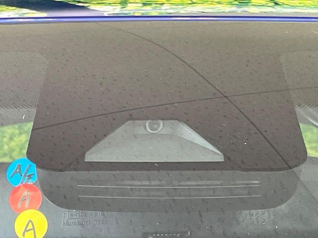 �y�g���^�Z�[�t�e�B�Z���X�z���s���ɑO���̎ԗ�����F�����A�Փ˂������Ȏ��͌x��ƃu���[�L�ŏՓˉ���Ɣ�Q�y�����A�V�X�g�B�����S�Ƀh���C�u�����y���݂��������܂��B