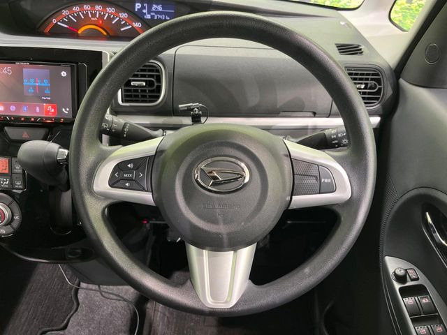 ステアリングも使用感が少なく、きれいな状態となっております♪