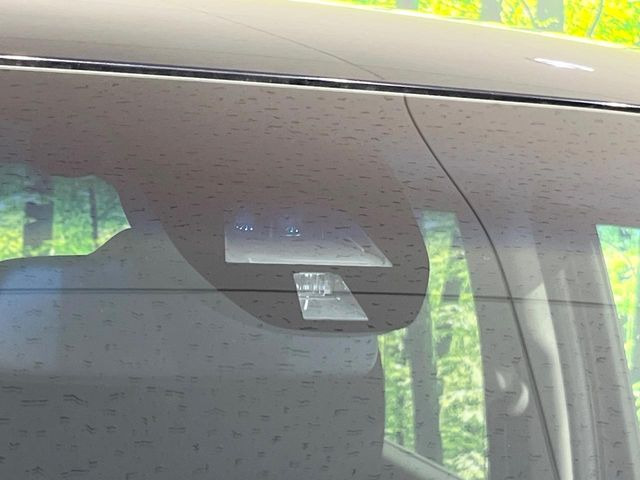 �y�V�e�B�u���[�L�A�N�e�B�u�V�X�e���z�ᑬ���s���ɑO���̎ԗ�����F�����A�Փ˂������Ȏ��͌x��ƃu���[�L�ŏՓˉ���Ɣ�Q�y�����A�V�X�g�B�����S�Ƀh���C�u�����y���݂��������܂��B