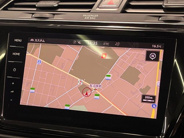 �������i�r:��̊��̂���i�r�́A����������ԓ������o���Ă���܂��B�I�[�f�B�I�@�\���[�����Ă���܂��̂ŁA�^�]�����y���߂܂���