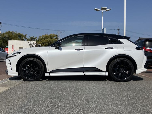 クラウンスポーツ2.5 Z E-Four 4WD