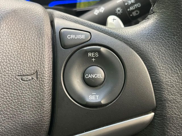 �y�N���[�Y�R���g���[���z�������H�����N���N���s�B�A�N�Z���𗣂��Ă���葬�x�ő��s���ł��A�������^�]���̕��S���y��!�����E�������ȒP�ȃX�C�b�`����Œ����ł��܂��B