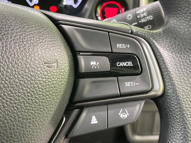 �y�A�_�v�e�B�u�N���[�Y�R���g���[���z�������H�ł̒��������s���y��!!�����ő��x��ۂN���[�Y�R���g���[�����A�Փˌy���V�X�e���ƘA�g���A�O���̎ԗ������m���ĎԊԂ�ۂ悤�ɑ��x���߂��Ă���܂�!!