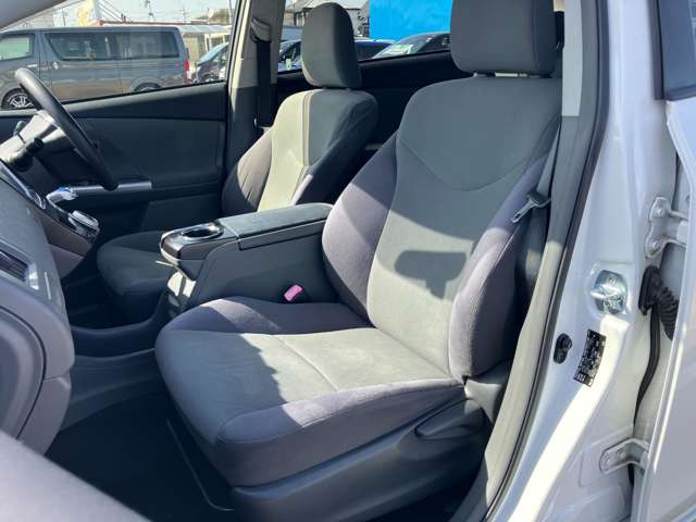 自社工場完備ですので車検、点検、修理、板金などすべてお任せください。タイヤ、オーディオなどの販売もさせて頂いております。是非、ご相談ください。