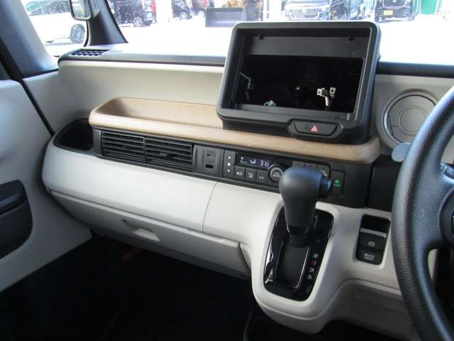 N-BOXファッションスタイル 4WD