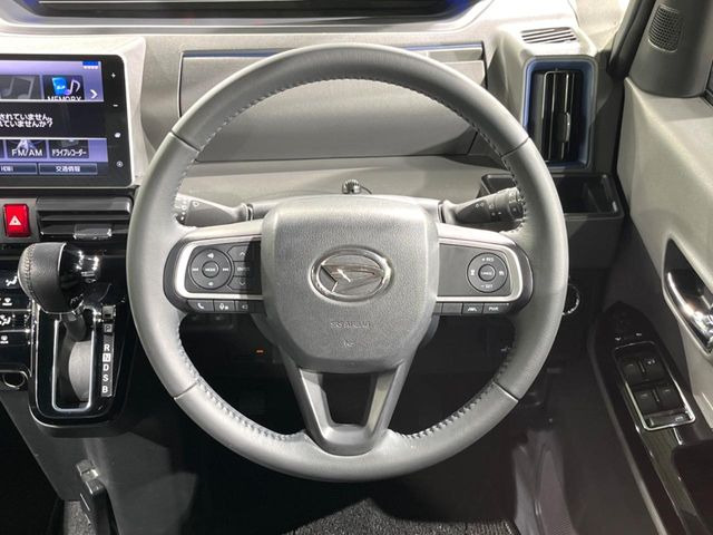 �y�����v�����X�e�A�����O�z�㎿�Ȋv���g�p���邱�ƂŁA��ɂ����������݂ƂĂ��^�]���₷���n���h���ł���