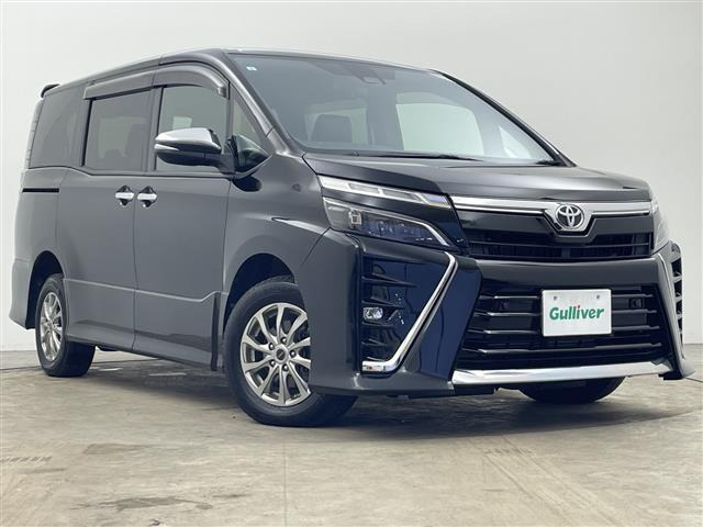 ヴォクシー2.0 ZS 煌III 4WD