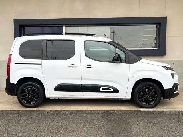 �����[�����͓d�b�ł̂��₢���킹�����ł��劽�}�ł��B�����E��Ԃ̊m�F�⃁���e�i���X�ɂ��ĂȂǁA���C�y�ɂ��₢���킹���������B