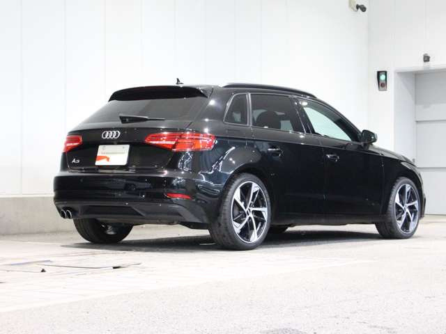A3スポーツバックブラック スタイリング