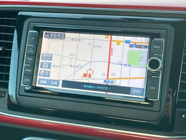 �������i�r:��̊��̂���i�r�́A����������ԓ������o���Ă���܂��BBluetooth�Đ��ȂǃI�[�f�B�I�@�\���[�����Ă���܂��̂ŁA�^�]�����y���߂܂���