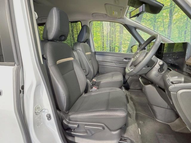 �^�]�Ȃ܂��ɂ͏\���ȃX�y�[�X������A�啿�ȕ��ł��������^�]���Ă�����������ł��B