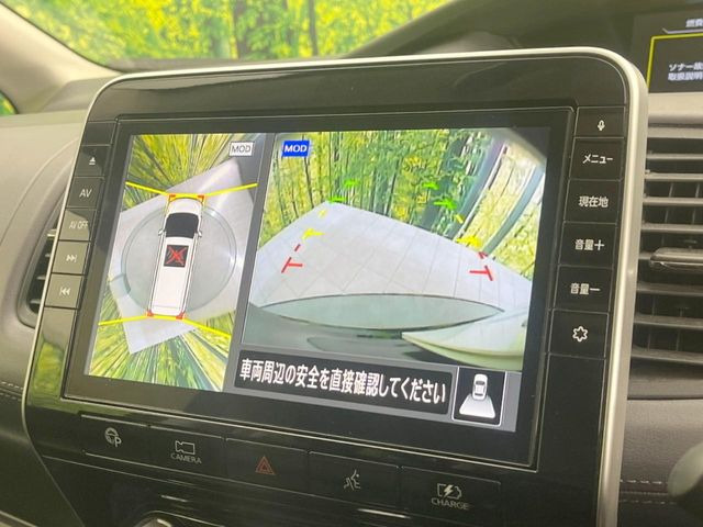 【アラウンドビューモニター】専用のカメラにより、上から見下ろしたような視点で360度クルマの周囲を確認することができます☆縦列駐車や幅寄せ時に活躍してくれます♪
