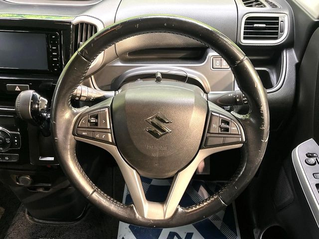 �y�����v�����X�e�A�����O�z�㎿�Ȋv���g�p���邱�ƂŁA��ɂ����������݂ƂĂ��^�]���₷���n���h���ł���