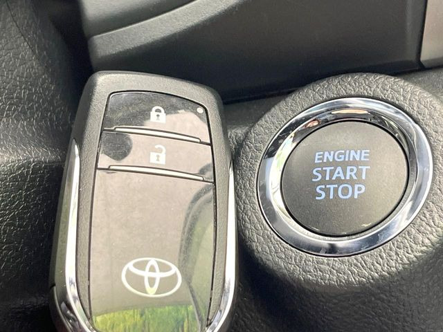 �y�X�}�[�g�L�[�z�J�o����|�P�b�g�ɓ��ꂽ�܂܂ł��h�A�̎{���E�������\�ȃX�}�[�g�L�[�𑕔��B�G���W���̃I���E�I�t�����J�M�����o���K�v����������Ƃ��Ă��֗��ł���