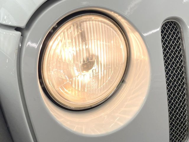 ���w�b�h���C�g:�w�b�h���C�g�͉��΂݂����Ȃ��A�Y��ȏ�Ԃ�ۂ��Ă���܂��B���΂ݖh�~�̃����Y�R�[�e�B���O�̎{�H���\�ł������܂��B