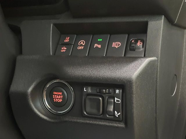 �y�X�Y�L �Z�[�t�e�B�T�|�[�g�z���s���ɑO���̎ԗ�����F�����A�Փ˂������Ȏ��͌x��ƃu���[�L�ŏՓˉ���Ɣ�Q�y�����A�V�X�g�B�����S�Ƀh���C�u�����y���݂��������܂��B