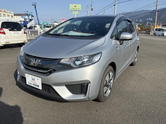 フィット1.5 ハイブリッド Fパッケージ