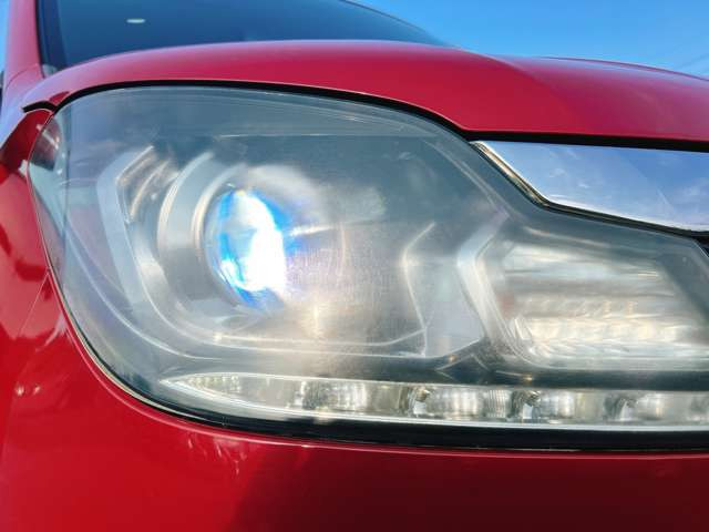 �yHID�w�b�h���C�g�z�]���̃n���Q���w�b�h���C�g�������邭�����L�͈͂��Ƃ炷�w�b�h���C�g�ł�!���S�^�]���菕�����Ă���܂��B