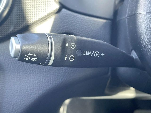 ���f�B�X�g���j�b�N�v���X:�s�s�A�x�O�A�������H�Ȃǂ̑��s���ɁA�X�e���I�}���`�p�[�p�X�J�����ƃ��[�_�[�Z���T�[�ɂ��A�O���Ԃ�F�����đ��x�ɉ������Ԋԋ������ێ����鎟����̃N���R��!