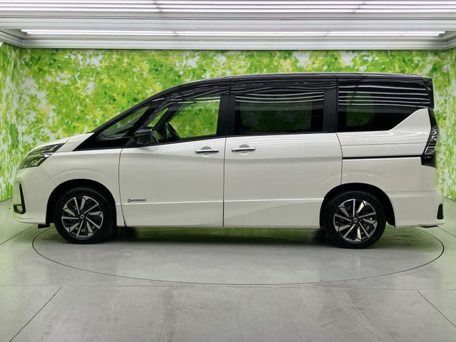 セレナ1.2 e-POWER ハイウェイスターV