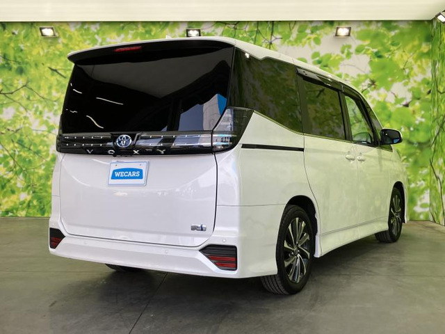 ヴォクシー1.8 ハイブリッド S-Z