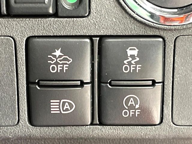 �y�X�}�[�g�A�V�X�g�z���s���ɑO���̎ԗ�����F�����A�Փ˂������Ȏ��͌x��ƃu���[�L�ŏՓˉ���Ɣ�Q�y�����A�V�X�g�B�����S�Ƀh���C�u�����y���݂��������܂��B