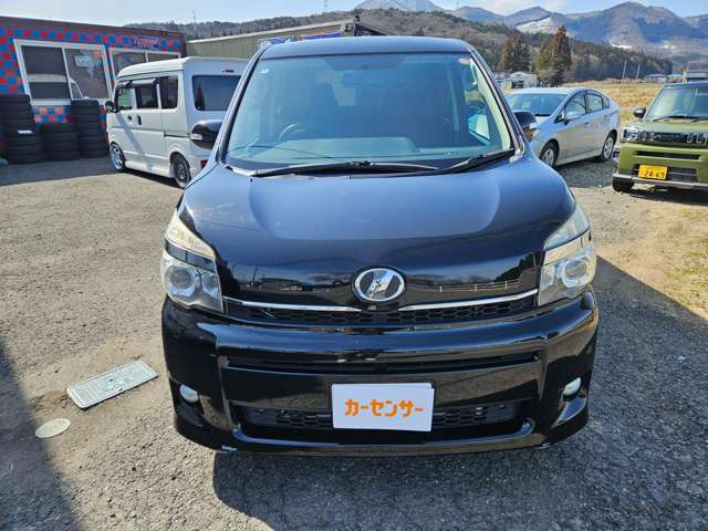 ヴォクシー2.0 ZS 4WD