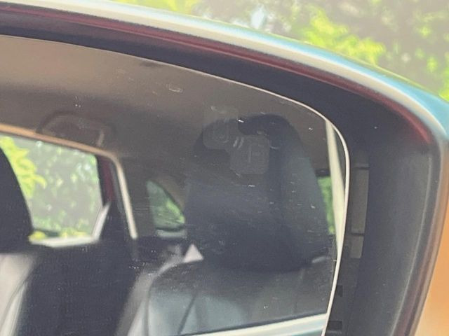 �y�u���C���h�X�|�b�g���j�^�����O�z���s���A�h�A�~���[�̎��p�ɂȂ�₷���ӏ��Ɍ㑱�Ԃ��ڋ߂���ƃT�C�h�~���[�t�߂Ɍx����\���A�h���C�o�[�ɒ��ӊ��N�����Ă���܂��B