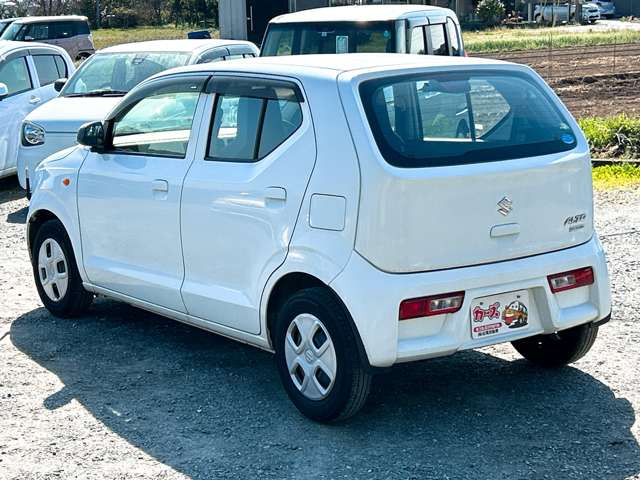 ���X�ł͌y�����Ԃ��畁�ʎԂ܂ŕ��L���I�[�����[�J�[�̎Ԏ�E�F�E�O���[�h��L�x�ɑ����Ă���܂��B