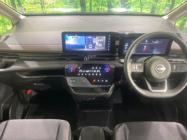 セレナ1.4 e-POWER ハイウェイスターV