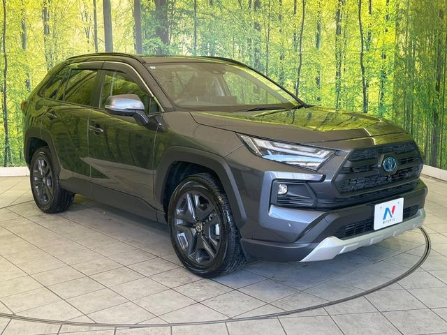 高透明度のガラス皮膜で撥水はもちろん、上質なツヤ・光沢を実現。紫外線や酸性雨から大切な愛車を保護し、色あせ・劣化を防止。「弾スプラッシュコート」、「弾プリミッサコート」からお選びいただけます。